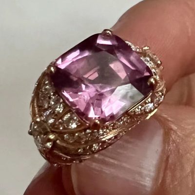 BGL-621490枕形紫晶搭两大钻密石圆卜臂戒指