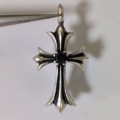 KLX-XL29585561单钻十字架吊坠32mm（客版）