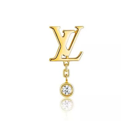 LV-Q96168字母logo梅花标耳钉