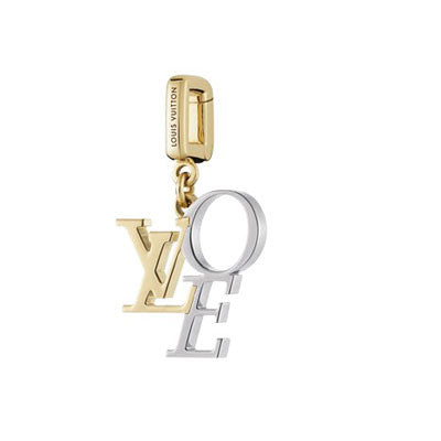 LV-Q93114字母LOVE吊坠